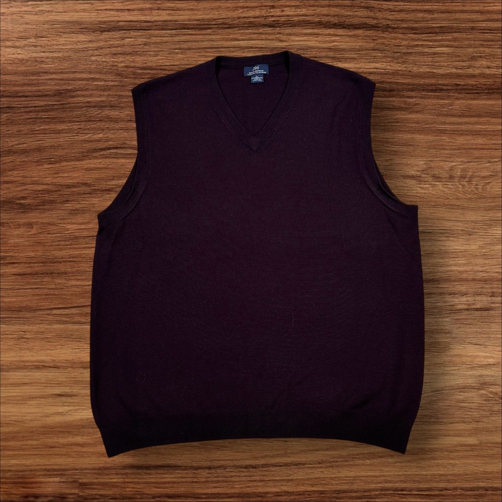 Brooks Brothers 346 Mens V Neck Sweater Vest Purple Extra Fine Italian Merino L - Picture 2 of 5